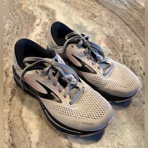 Brooks Womens Adrenaline GTS 23 1203531D035 Gray & Rose Running Sneakers Size 5